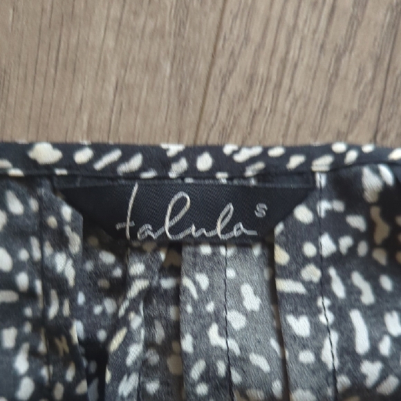 Women's Black and White Spotted Top - Picture 3 of 3